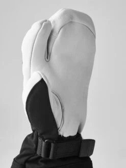 Hestra Army Leather Heli Ski Jr 3-finger Gloves -Style Avenue Store ECOS HES 20 HELI 3FIN JR black 8