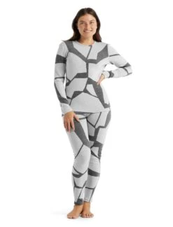 Icebreaker 250 Vertex Long Sleeved Crewe - Landscapes Womens 13 Icebreaker 250 Vertex Long Sleeved Crewe - Landscapes Womens -Style Avenue Store fw21 women 250 vertex ls crewe fractured landscapes 0a59kf133 3 1